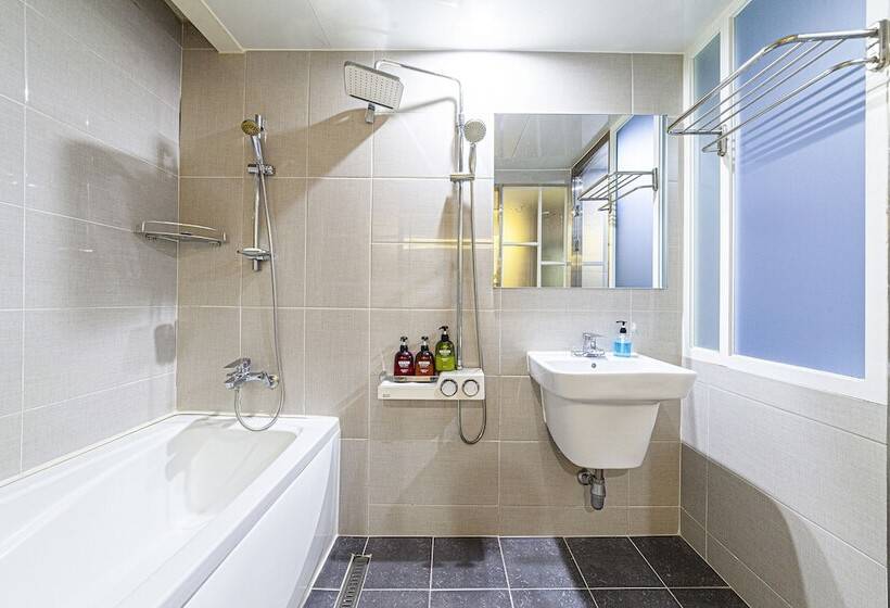 디럭스 룸, Busan Station Popcorn