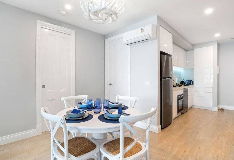 דירת שני חדרים, The Hamptons Apartments   Port Melbourne