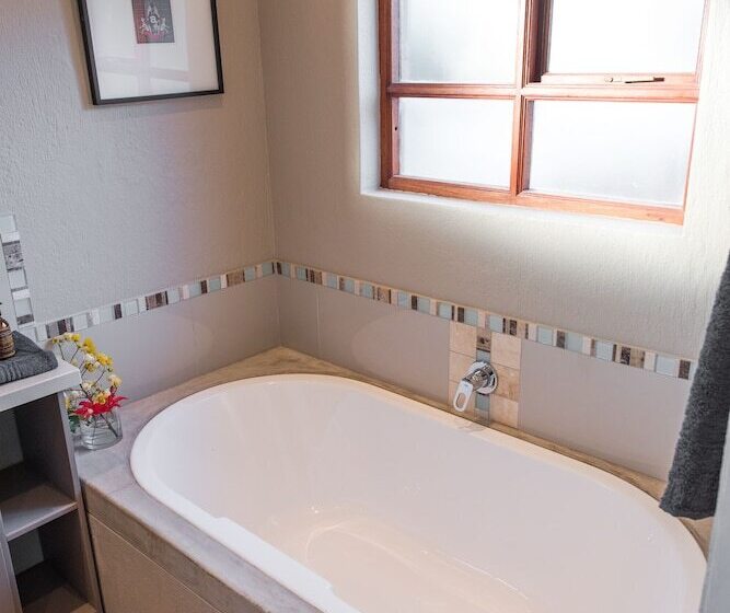 デラックススイート, Ekhaya Bush Villa