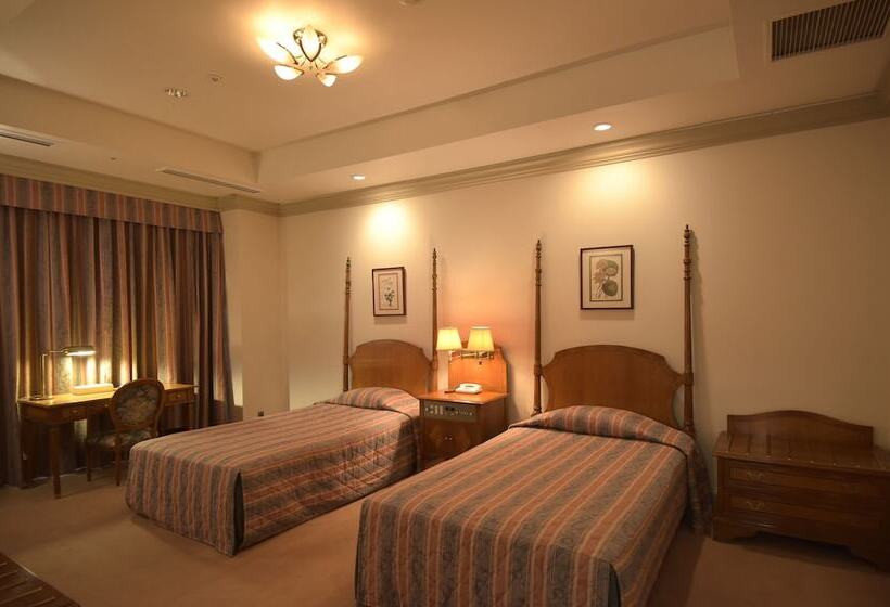 חדר סופריור, Marital Sousei Saga