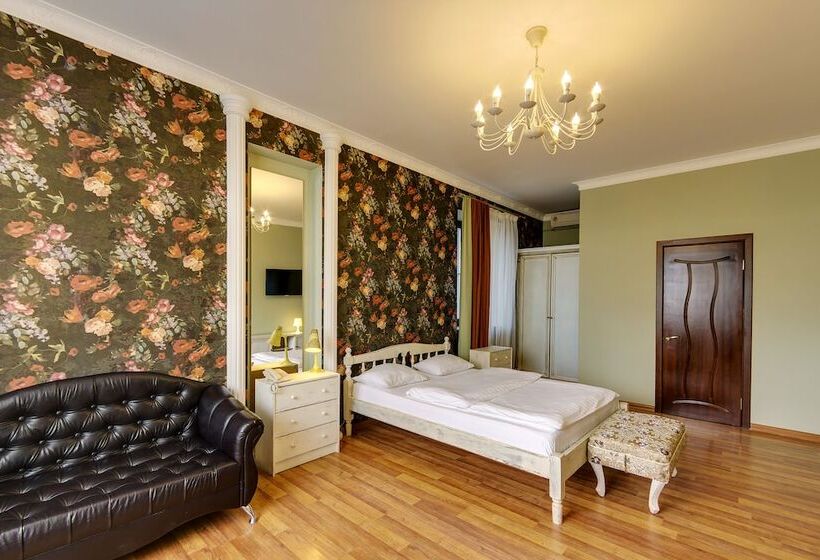 スイート, Marton Villa Skazka