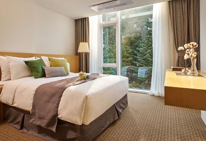 Quarto Estandar, Naksan Beach