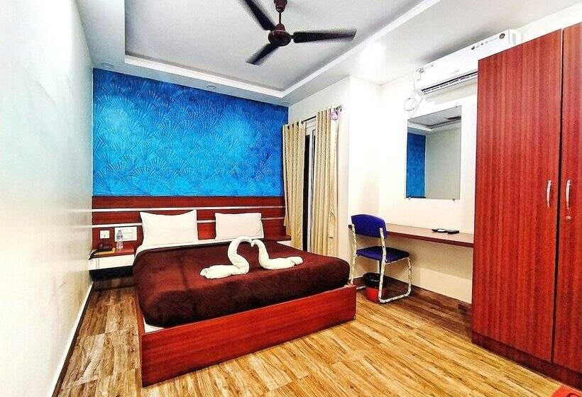 Studio Executive, Palm Suite