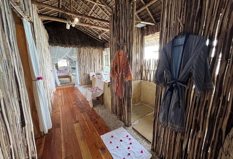 خانه 1 خوابه, Rock And Sea Resort