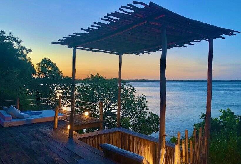 خانه 1 خوابه, Rock And Sea Resort