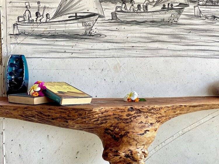 خانه 1 خوابه, Rock And Sea Resort