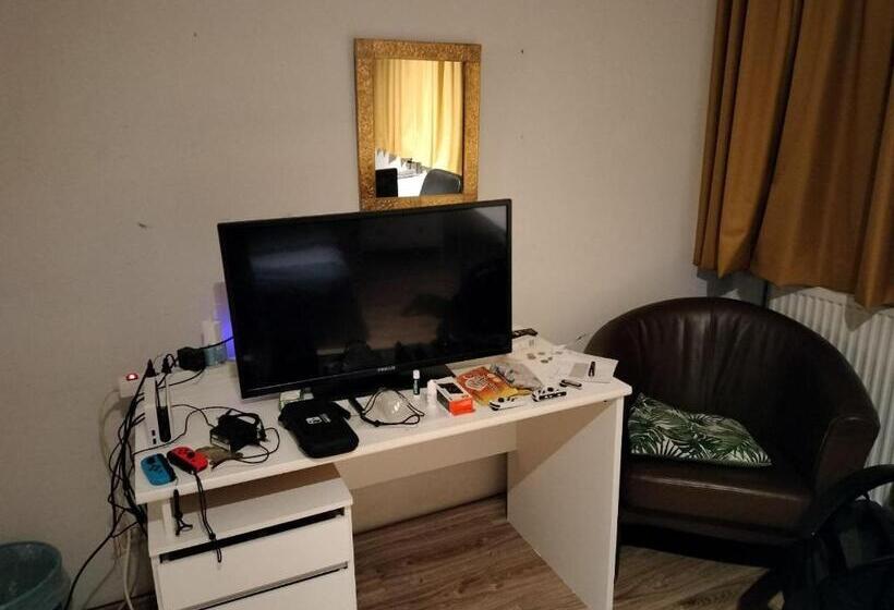 Номер Economy Индивидуальный, Tourist Travel Inn