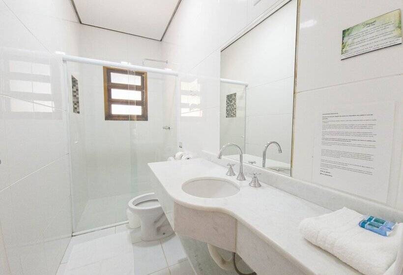 کلبه ییلاقی, Yannai Chale Praia