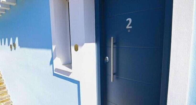 اتاق دوبلکس, Peskesi Ikaria