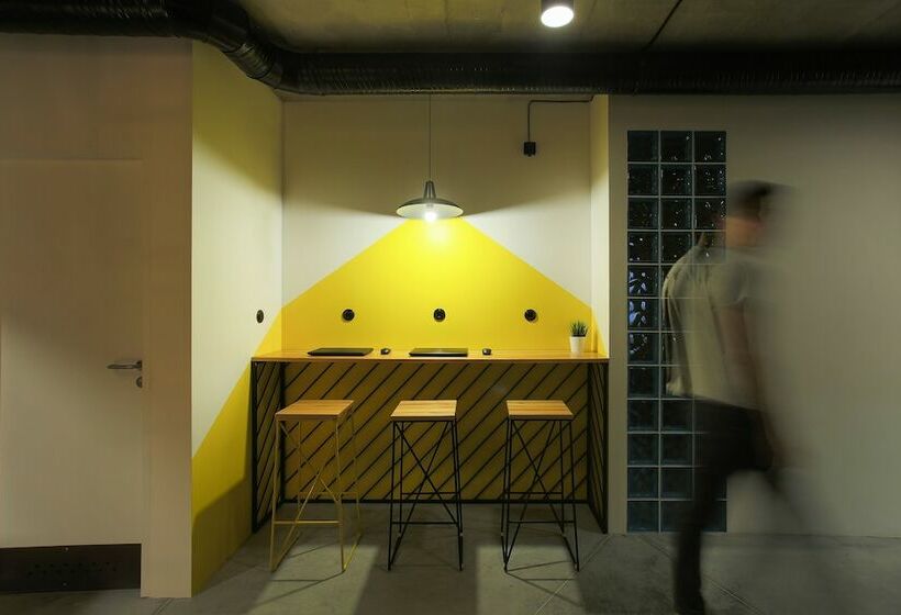 家庭间, Suffix Hostel & Apartments