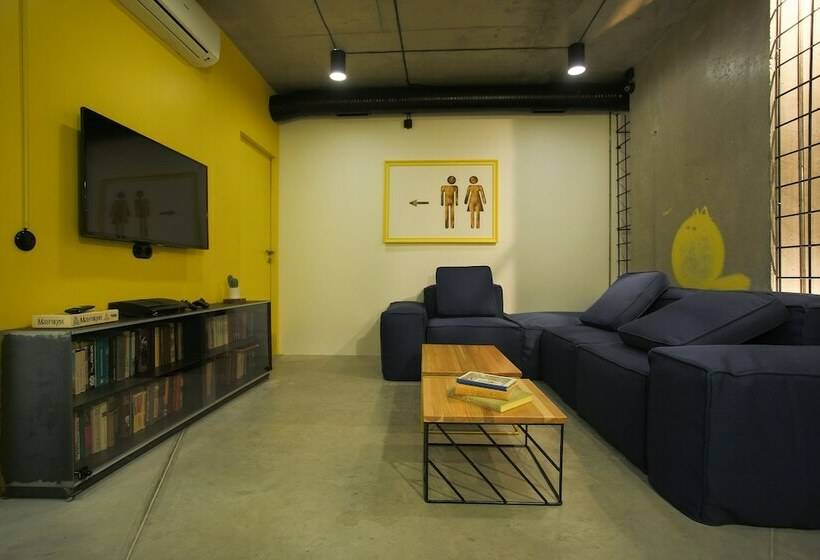 家庭间, Suffix Hostel & Apartments