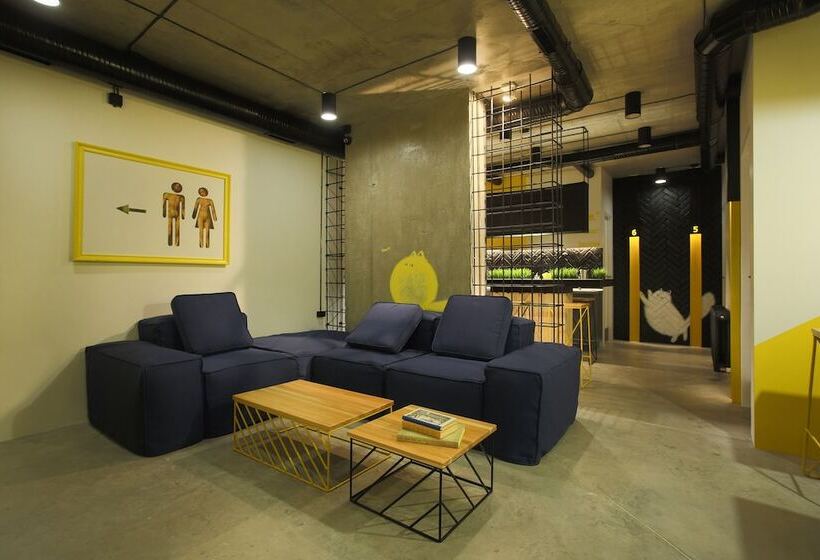家庭间, Suffix Hostel & Apartments