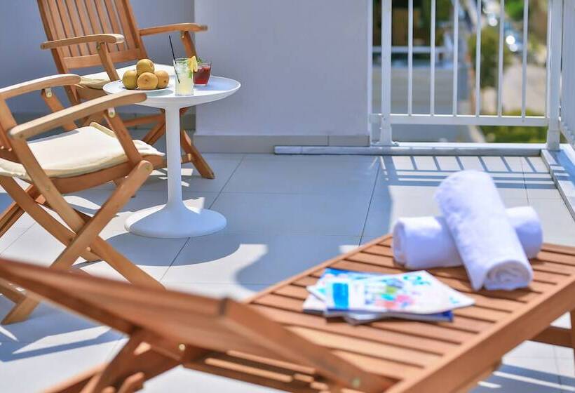 חדר סטנדרט עם טרסה, Dias