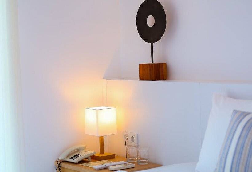 חדר סטנדרט עם טרסה, Dias