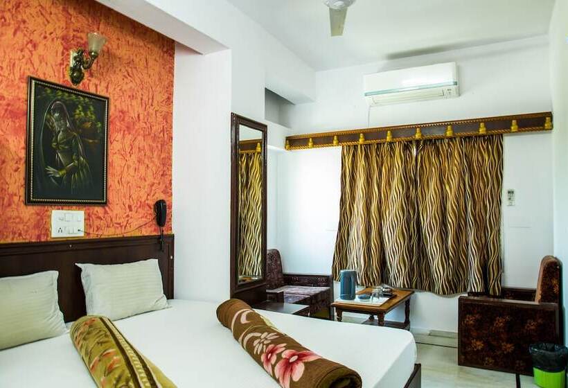 آپارتمان سوپریور 1 خوابه, Udai Palace