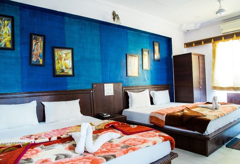 اتاق خانوادگی, Udai Palace