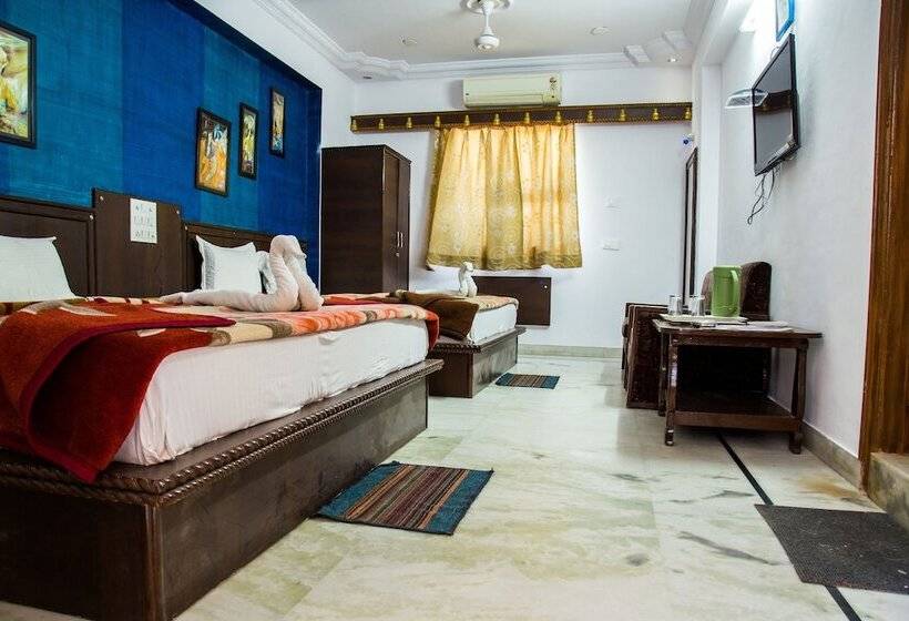 اتاق خانوادگی, Udai Palace