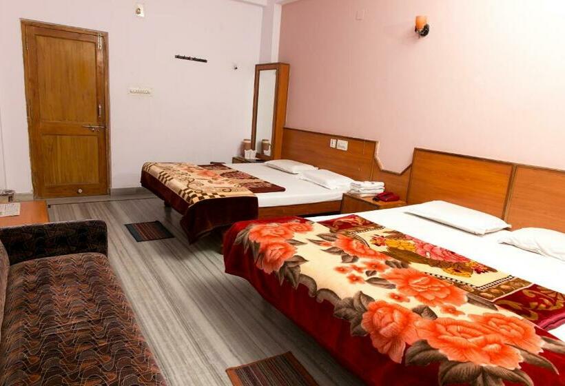 اتاق خانوادگی, Udai Palace