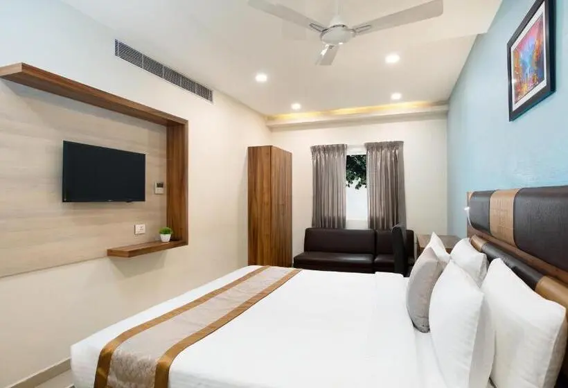 デラックストリプルルーム, Grande Inn Trichy