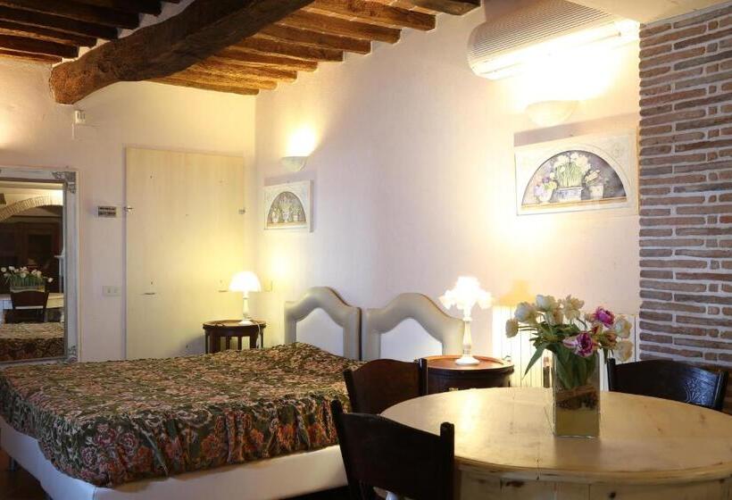 Economy Quadruple Room, Agriturismo   Collina Toscana Resort