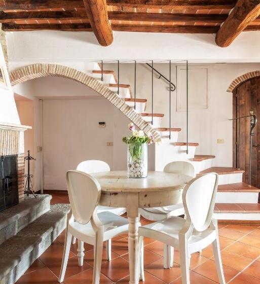 エコノミー４人部屋, Agriturismo   Collina Toscana Resort