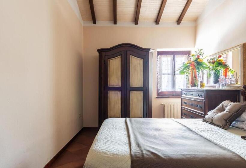 Economy Quadruple Room, Agriturismo   Collina Toscana Resort