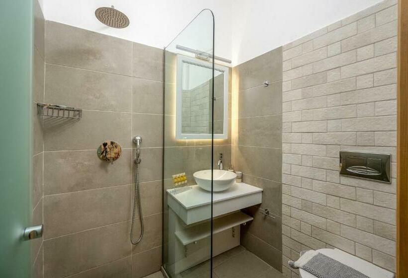 חדר סטנדרט, Maravelia S Rooms