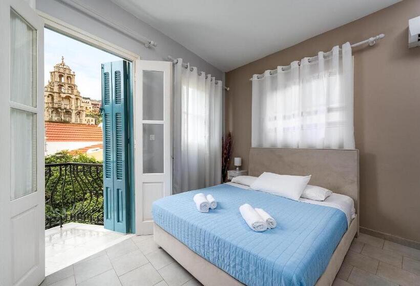 חדר סטנדרט עם מרפסת, Maravelia S Rooms