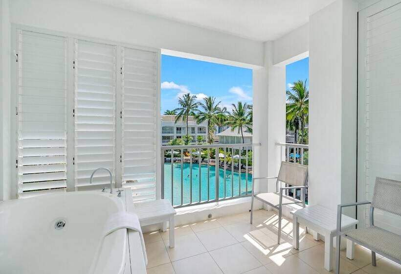 プールビュースーペリアワンルーム, Elysium Private Apartments At The Beach Club