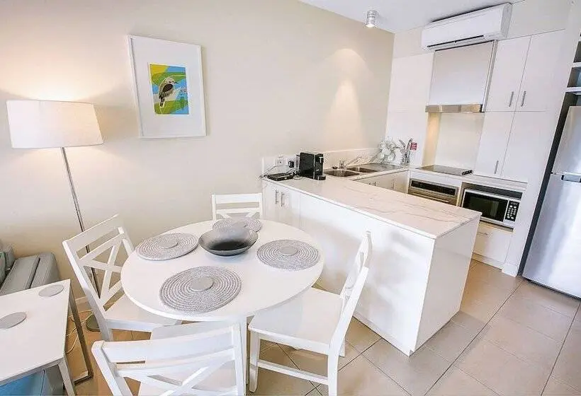 ペントハウス２ベッドルームアパート, Elysium Private Apartments At The Beach Club