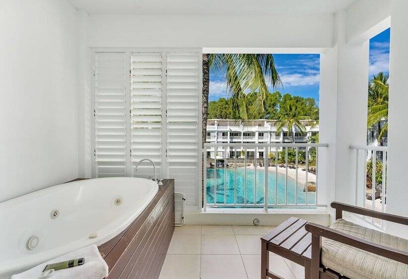 プールビュースーペリアワンルーム, Elysium Private Apartments At The Beach Club