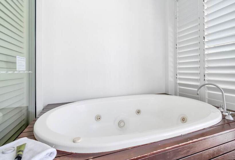 Студио Superior Вид на Бассейн, Elysium Private Apartments At The Beach Club