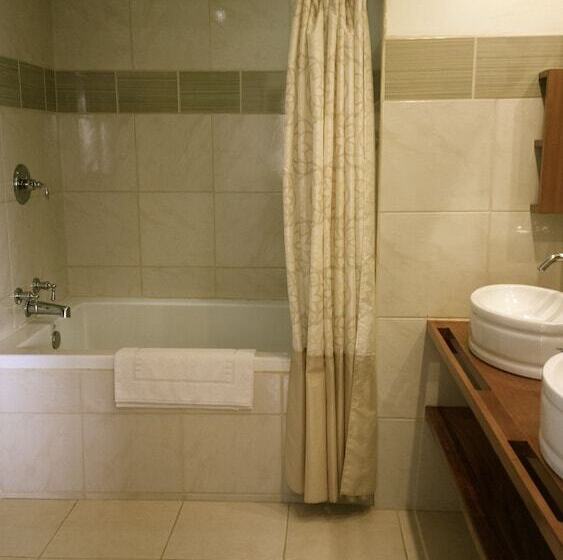 דירת דלוקס  חדרי שינה עם נוף לים, Maya Beach