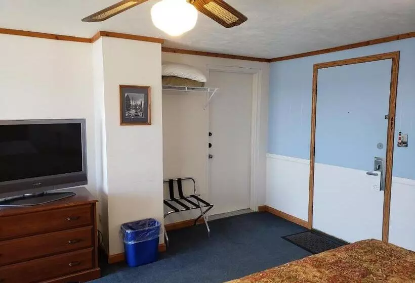 キングサイズベッドのスタンダードルーム, Algoma Beach Motel