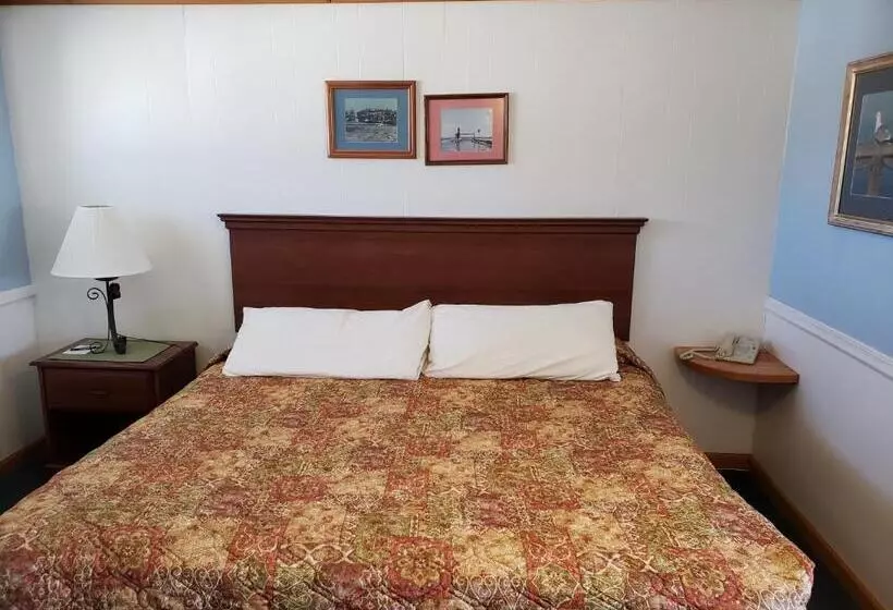 キングサイズベッドのスタンダードルーム, Algoma Beach Motel
