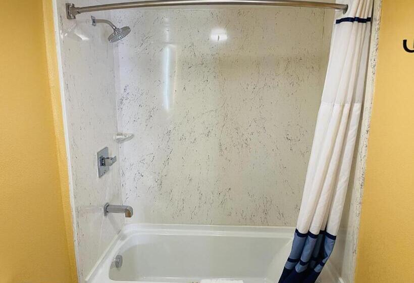 غرفة قياسية مزوَّدة بمطبخ, Apple Inn Motel