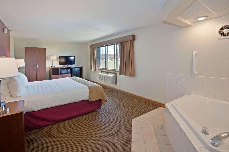 キングサイズベッドのスイートルーム, Americinn By Wyndham Mitchell