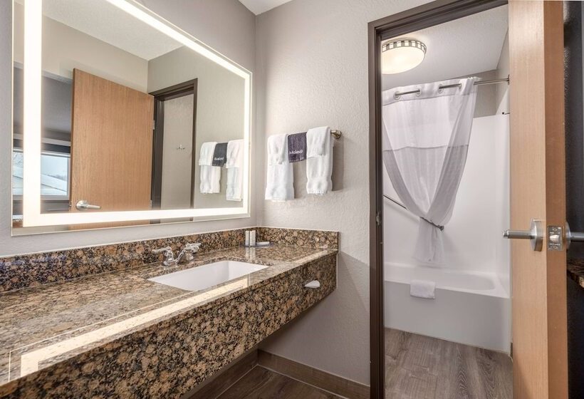 غرفة تنفيذية, Americinn By Wyndham New Richmond