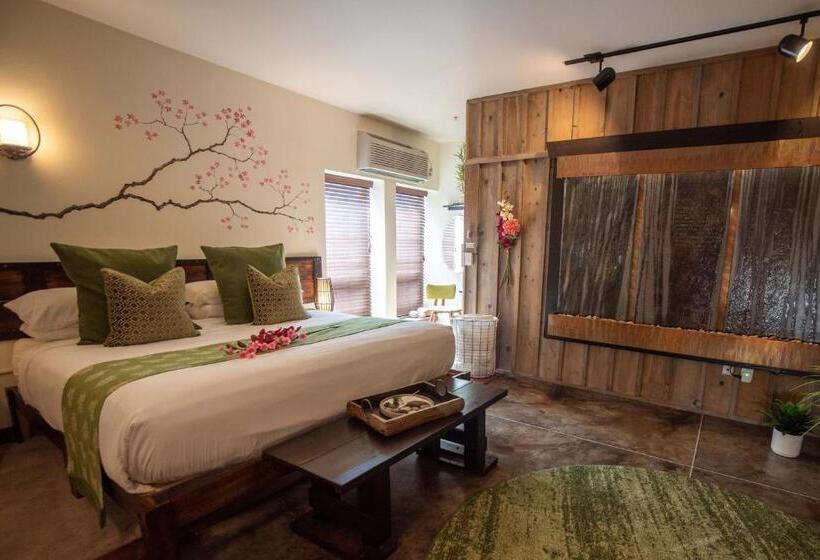 חדר דלוקס נוף לים, The Anniversary Inn   Boise