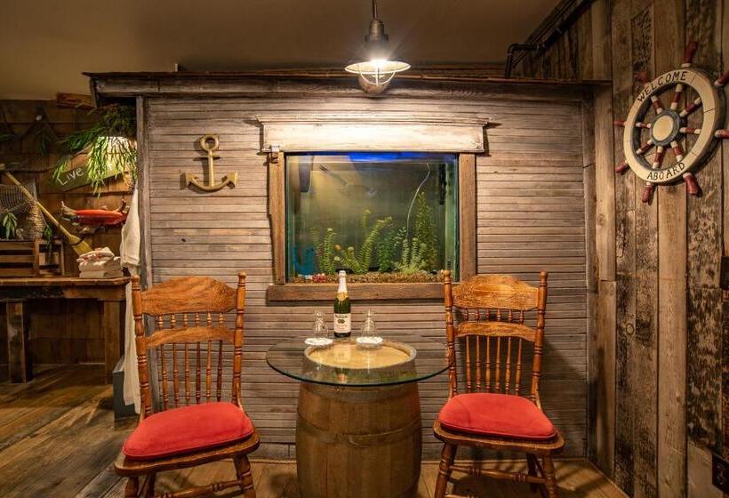 キングサイズベッドのデラックスルーム, The Anniversary Inn   Boise