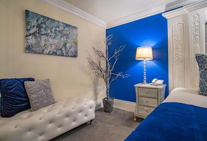 חדר סטנדרט נוף להרים, The Anniversary Inn   Boise