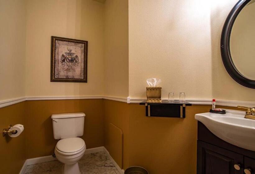 חדר סטנדרט נוף לבריכה, The Anniversary Inn   Boise