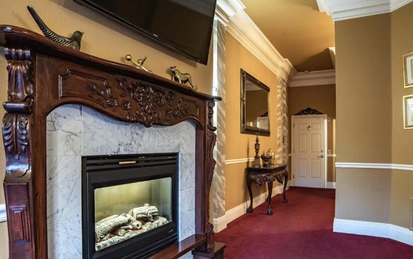 プールビュースタンダードルーム, The Anniversary Inn   Boise