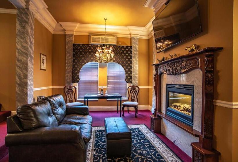 חדר סטנדרט נוף לבריכה, The Anniversary Inn   Boise