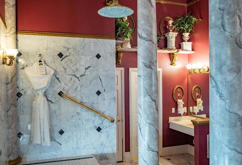 חדר סופריור עם מיטת קינג, The Anniversary Inn   Boise