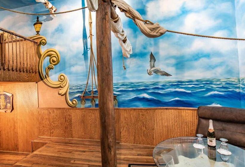 חדר סטנדרט נוף לים, The Anniversary Inn   Boise