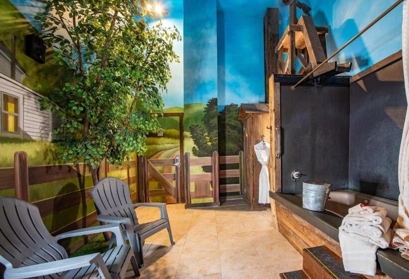 חדר סטנדרט נוף לבריכה, The Anniversary Inn   Boise