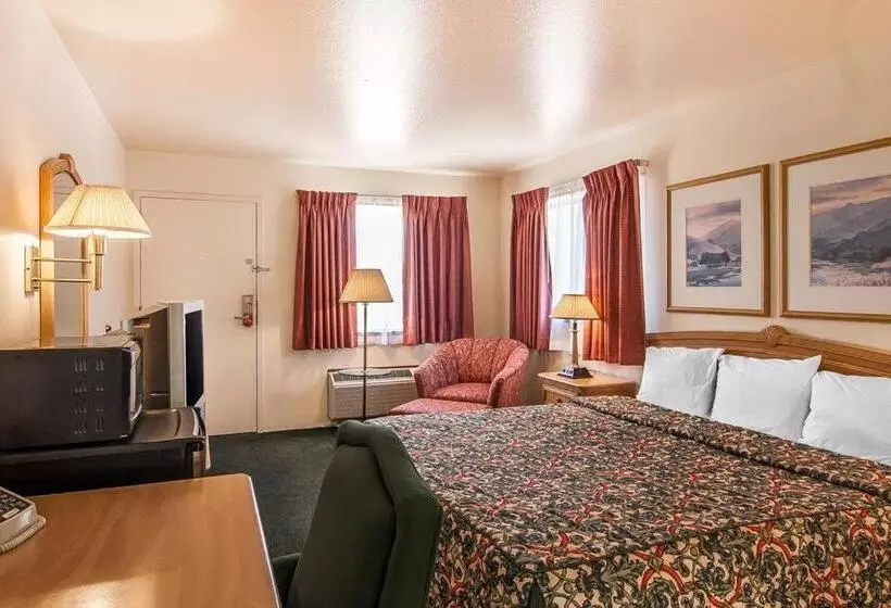 キングサイズベッドのデラックスルーム, Ashland Valley Inn
