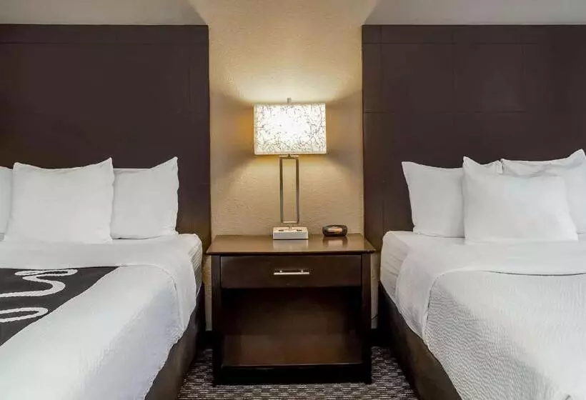 اتاق استاندارد با 2 تخت دوبل, La Quinta Inn By Wyndham Oshkosh