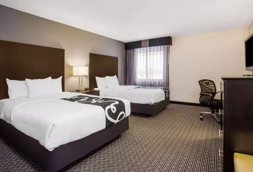اتاق استاندارد با 2 تخت دوبل, La Quinta Inn By Wyndham Oshkosh
